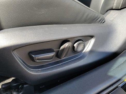 Used 2025 Toyota Camry SE FWD image 16