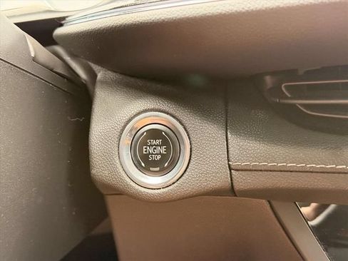 Used 2022 Buick Envision Preferred AWD/4WD image 24