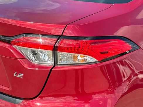 Certified 2025 Toyota Corolla LE FWD image 27
