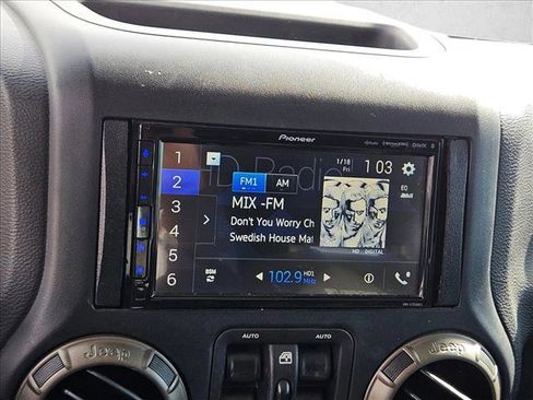 Used 2018 Jeep Wrangler Unlimited Sport image 12