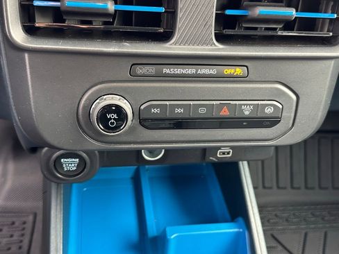 Used 2025 Ford Maverick XLT w/ XLT Luxury Package image 30