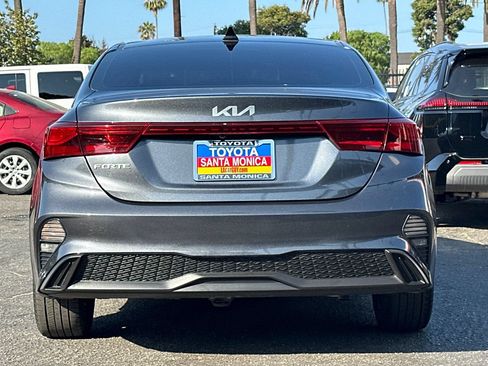 Used 2023 Kia Forte LXS FWD image 5