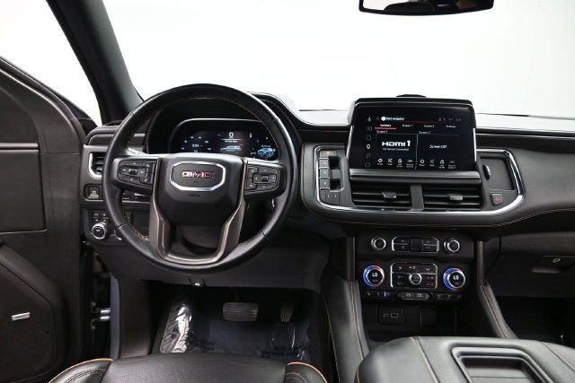 Used 2023 GMC Yukon XL AT4 w/ AT4 Premium Package AWD/4WD image 18