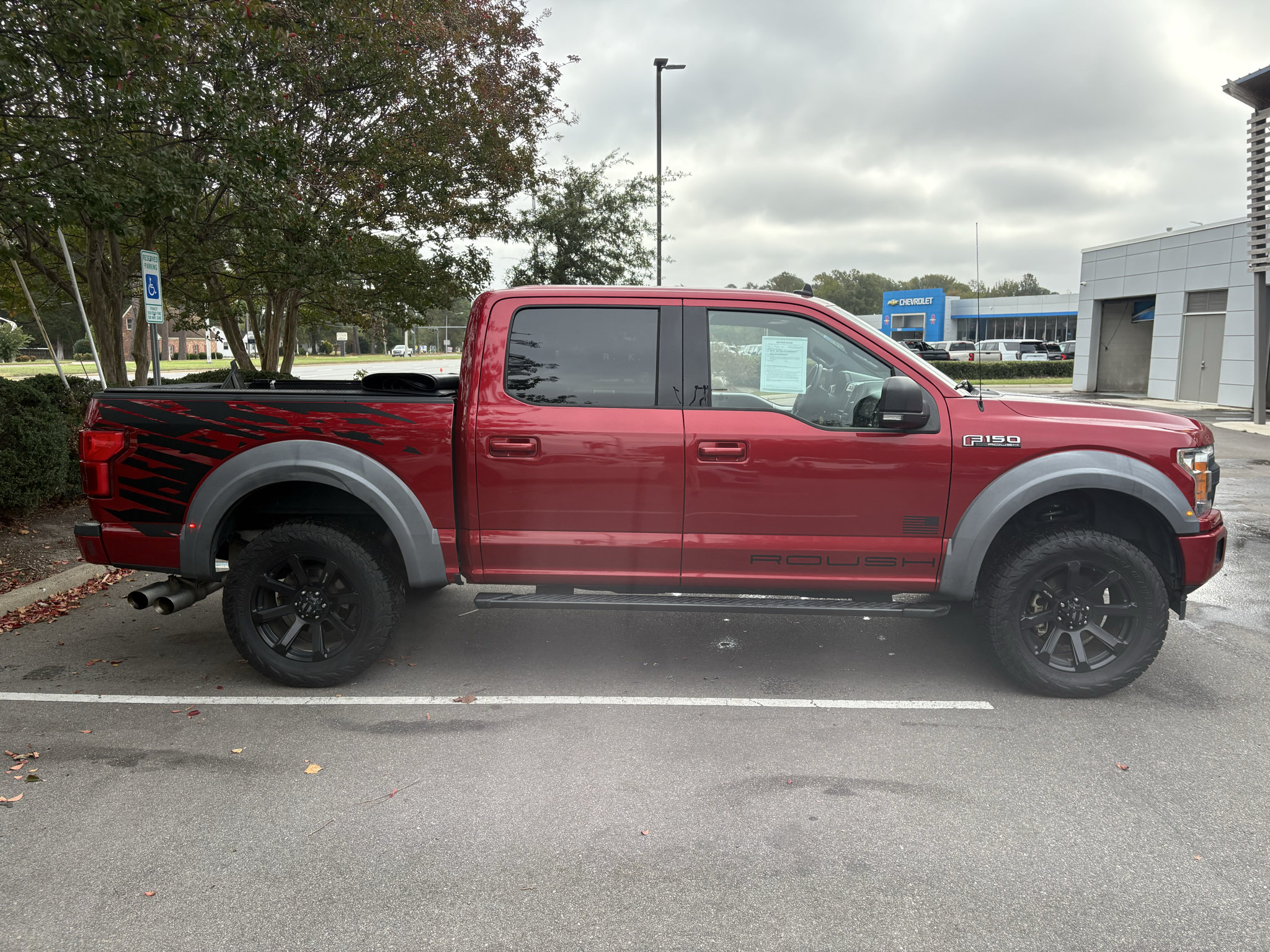 Used 2020 Ford F150 XLT w/ Equipment Group 302A Luxury AWD/4WD image 4