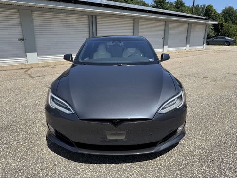 Used 2019 Tesla Model S Long Range AWD/4WD image 8