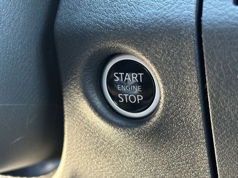 New 2025 Nissan Frontier SV w/ SV Convenience Package image 24