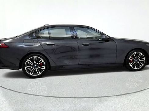 Used 2026 BMW 540i xDrive w/ Executive Package AWD/4WD image 10