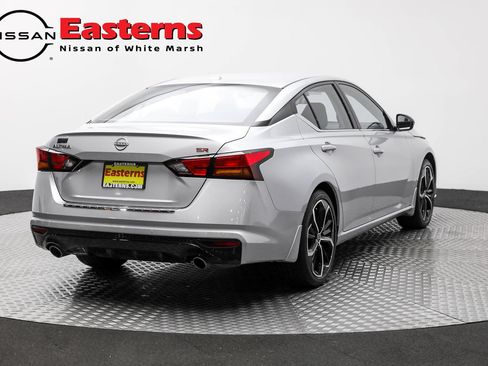 Used 2023 Nissan Altima 2.5 SR FWD image 5