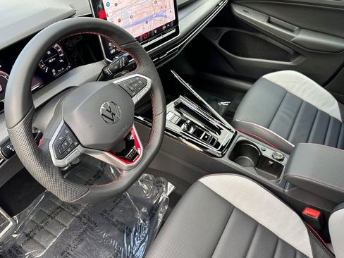 New 2026 Volkswagen GTI SE image 9