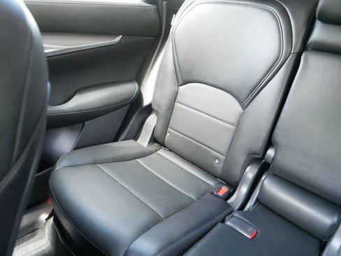 Used 2023 INFINITI QX50 Luxe AWD/4WD image 12