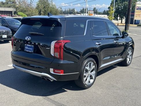 Used 2022 Hyundai Palisade Limited image 9