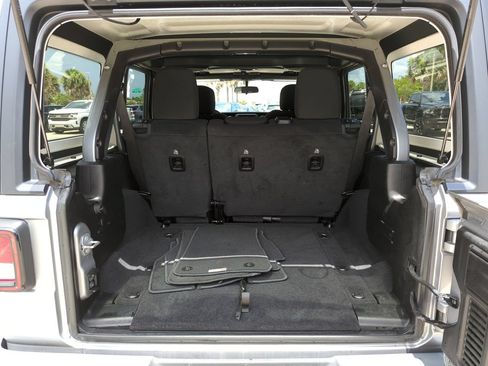 Used 2021 Jeep Wrangler Unlimited Sport AWD/4WD image 22