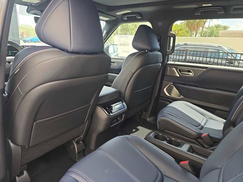 New 2026 INFINITI QX80 4WD w/ Sport Exterior Package image 15