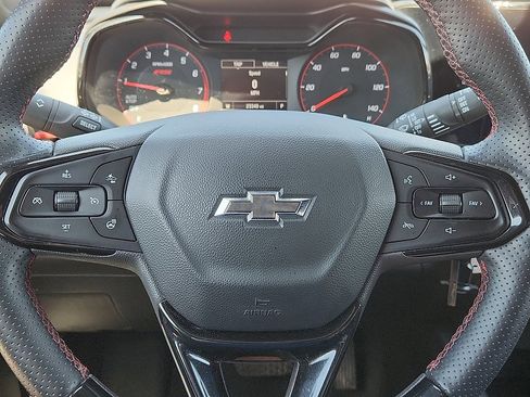 Used 2024 Chevrolet Trax RS w/ Driver Confidence Package image 11