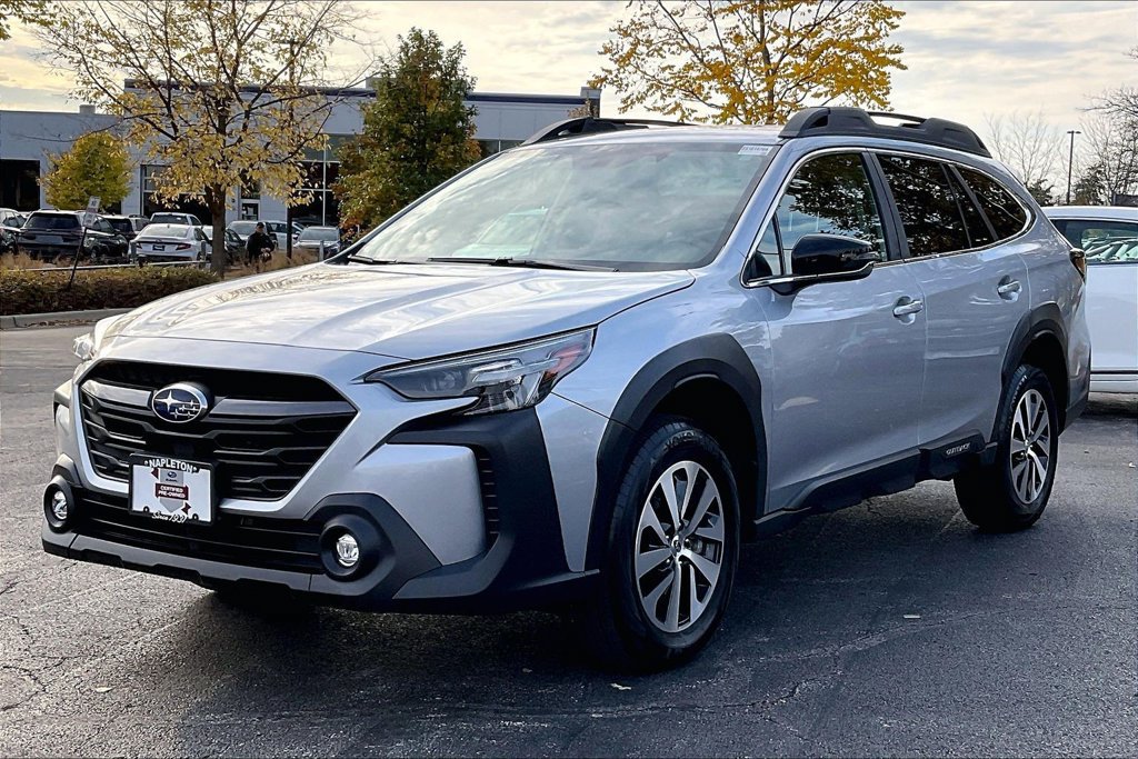 Certified 2025 Subaru Outback Premium AWD/4WD image 15