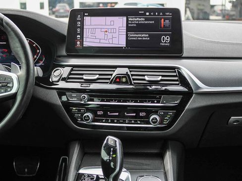 Used 2023 BMW M550i xDrive image 13