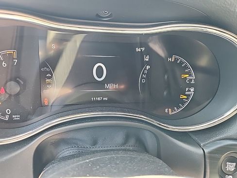 Used 2021 Jeep Grand Cherokee Laredo X RWD image 5