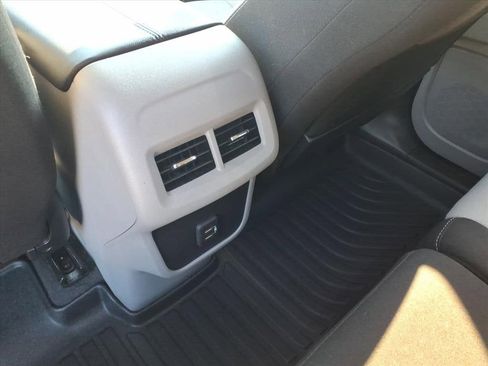 Used 2023 GMC Terrain SLE w/ Driver Convenience Package image 10