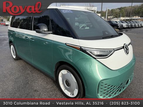 Certified 2025 Volkswagen ID. Buzz 1st Edition image 3