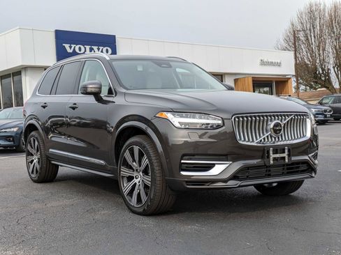 Certified 2024 Volvo XC90 T8 Plus AWD/4WD image 1