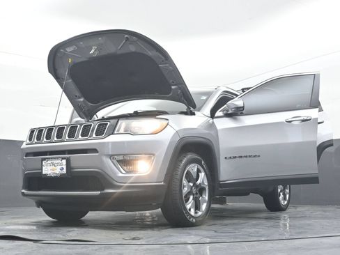 Used 2019 Jeep Compass Limited AWD/4WD image 43