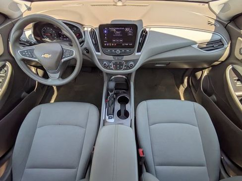 Used 2025 Chevrolet Malibu LT image 15