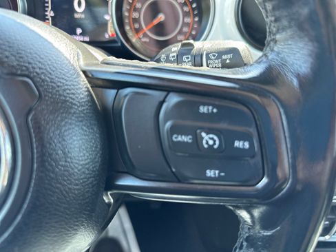 Used 2021 Jeep Wrangler Unlimited Sport AWD/4WD image 38