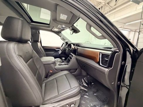 Certified 2023 GMC Sierra 1500 Denali image 33