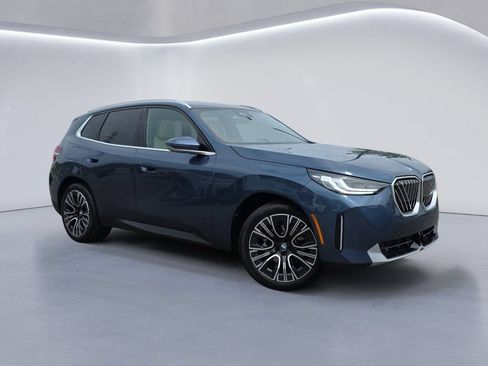 New 2026 BMW X3 xDrive30i w/ Convenience Package AWD/4WD image 2