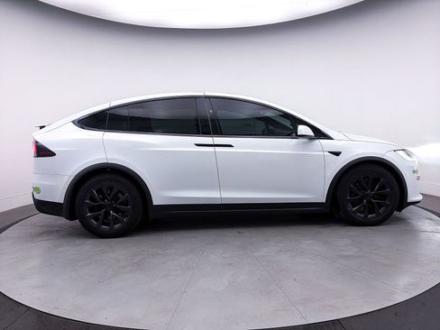Used 2023 Tesla Model X image 38