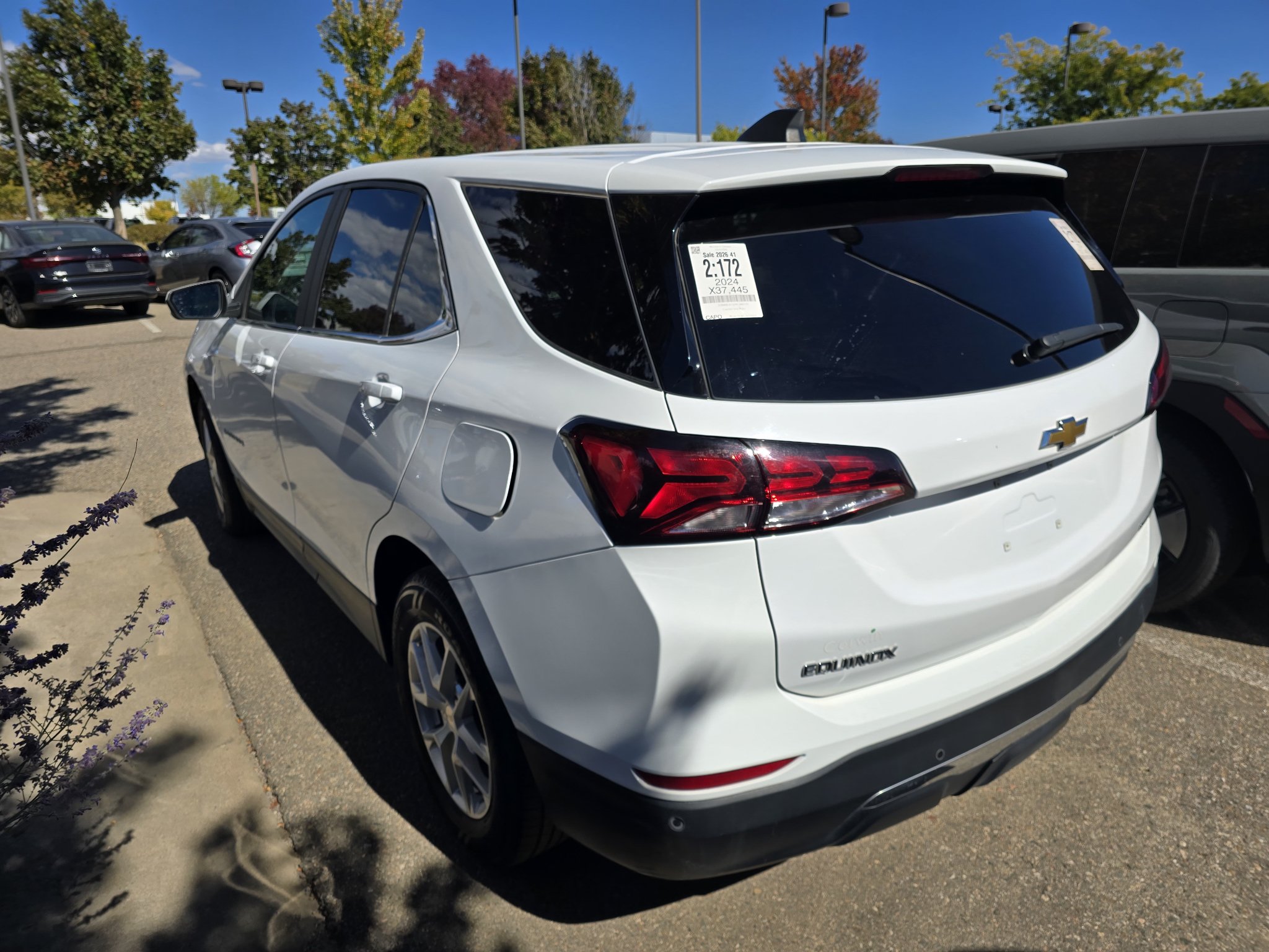 Used 2024 Chevrolet Equinox LT AWD/4WD image 15