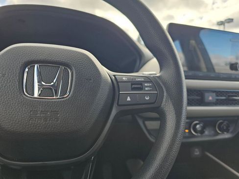 Certified 2025 Honda HR-V LX image 28