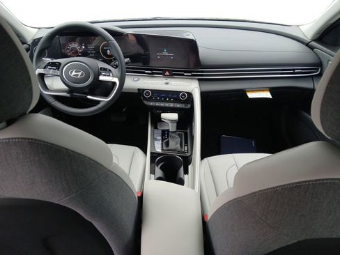 New 2026 Hyundai Elantra Limited FWD image 10