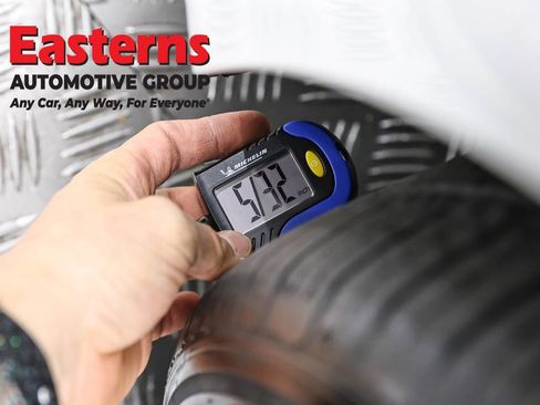 Used 2023 Tesla Model 3 Standard Range image 22