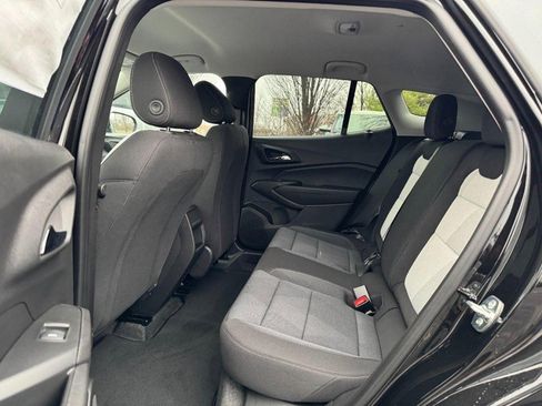 New 2026 Chevrolet Trax LS w/ LS Convenience Package image 31