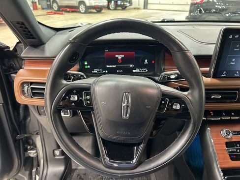 Certified 2023 Lincoln Aviator Reserve w/ Equipment Group 201A image 15