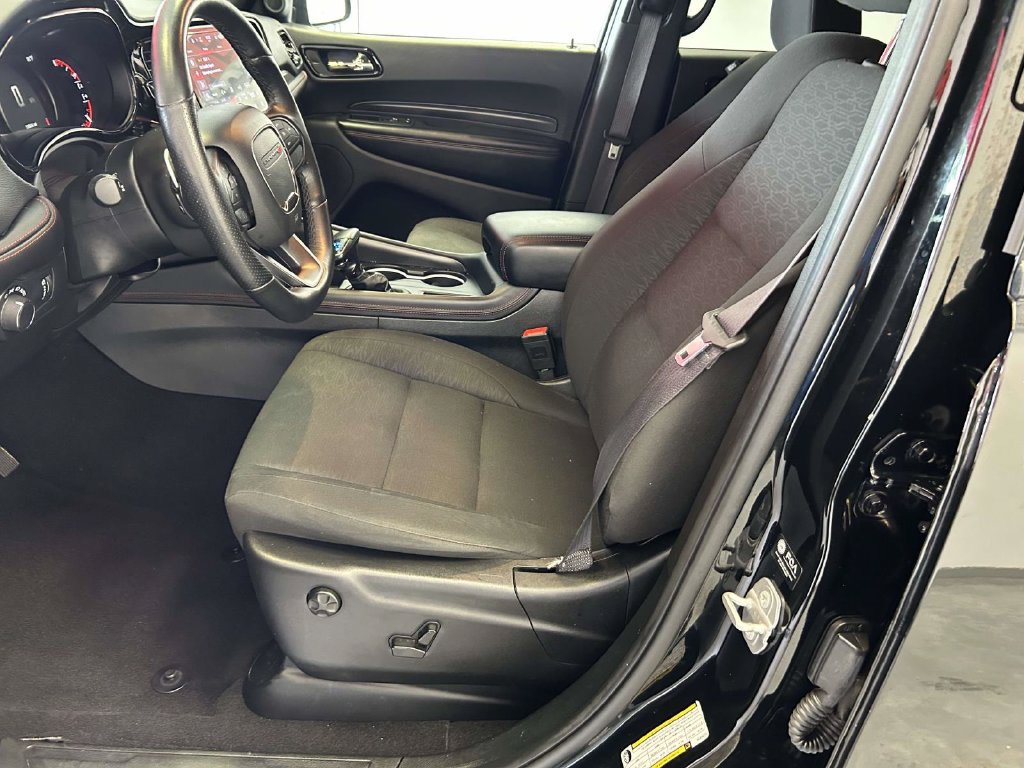 Used 2025 Dodge Durango GT RWD image 16