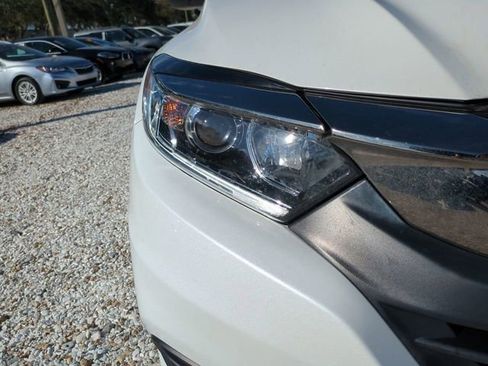 Used 2022 Honda HR-V LX image 10