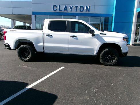 New 2026 Chevrolet Silverado 1500 Custom Trail Boss w/ Dark Appearance Package image 2