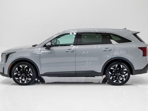 Used 2025 Kia Sorento SX FWD image 29