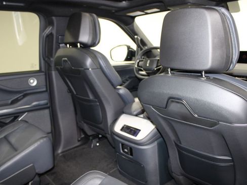 New 2026 Lincoln Navigator L Reserve w/ Jet Appearance Package image 37