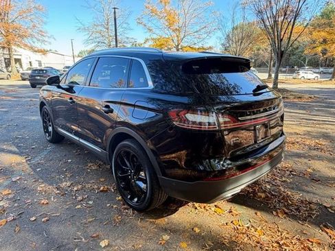 Certified 2022 Lincoln Nautilus Reserve image 6