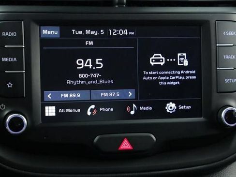 Used 2025 Kia Soul LX w/ LX Technology Package FWD image 16