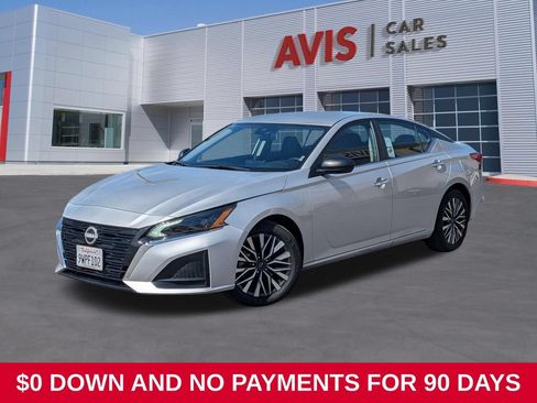 Used 2025 Nissan Altima 2.5 SV FWD image 1