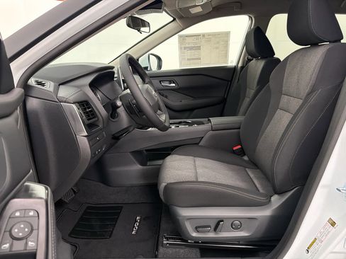 New 2026 Nissan Rogue SV image 14