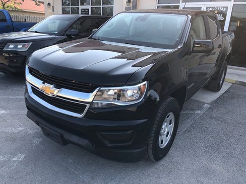 Used 2018 Chevrolet Colorado LT w/ Safety Package image 3