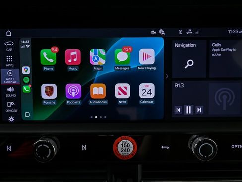 New 2026 Porsche Macan image 16