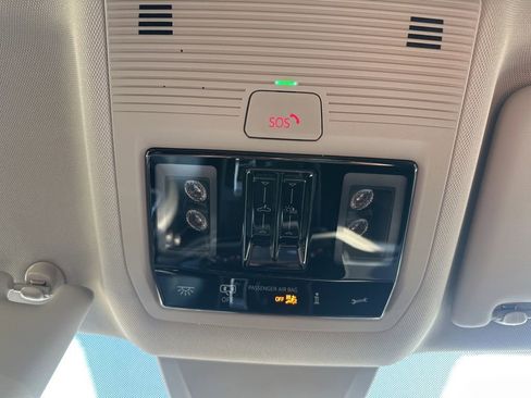 New 2026 Volkswagen Atlas Peak Edition AWD/4WD image 19