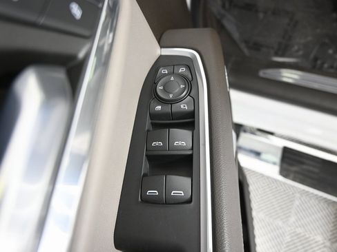 Used 2022 GMC Sierra 1500 SLT w/ SLT Premium Plus Package image 19