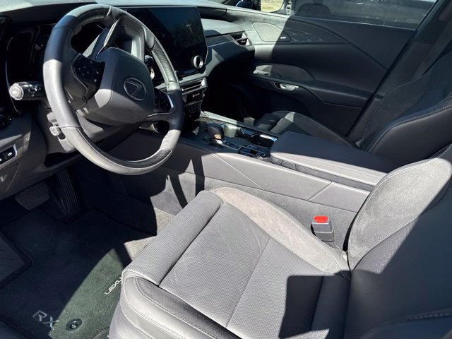 Used 2024 Lexus RX 350 FWD w/ Convenience Package image 5
